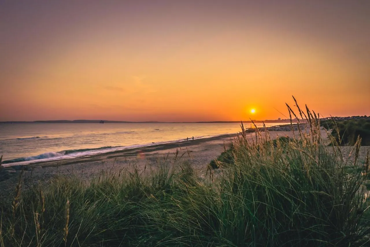 Apartment Beds By The Beach Bournemouth United Kingdom